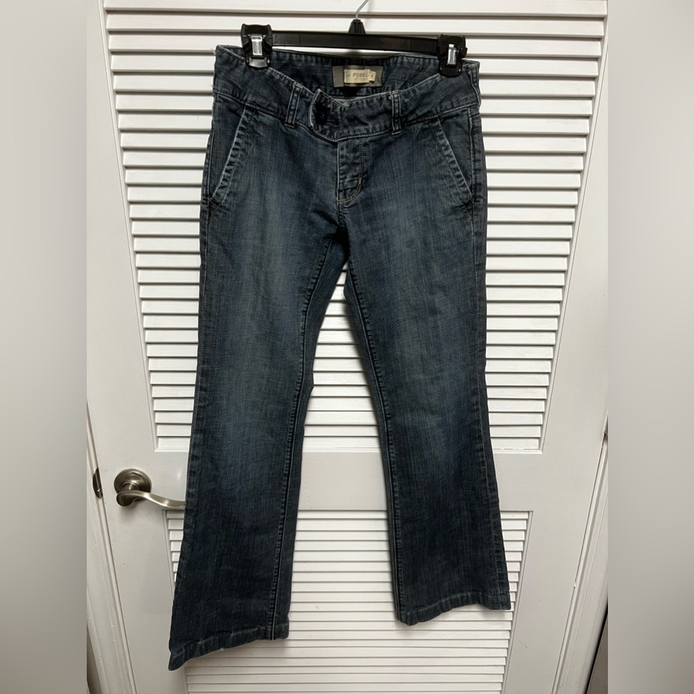 Women’s Size 4 Fossil jeans wide leg, low rise